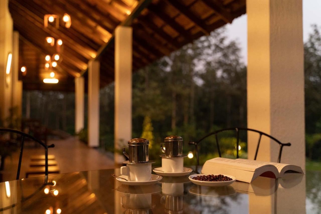 Stayvista At Cedar - Strelitzia 2Bhk With Breakfast And Jacuzzi Chikmagalur Luaran gambar